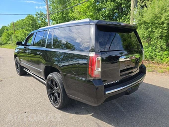 2016 GMC Yukon Denali XL 5SA - miniatura 2