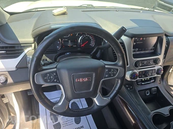 2016 GMC Yukon SLT 4SA – miniatura 11