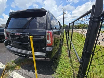 2016 GMC Yukon SLT 4SA - miniatura 3
