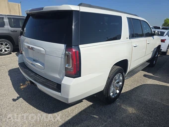 2016 GMC Yukon XL SLT 4SA – miniatura 4