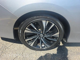 2016 Honda Accord Coupe EX-L - miniatura 9