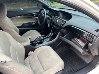 2016 Honda Accord Coupe LX-S - miniatura 11