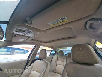 2016 Honda Accord Sedan EX-L - miniatura 11