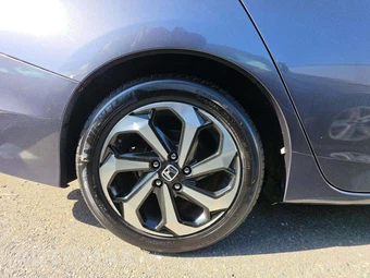 2016 Honda Accord Sedan EX-L - miniatura 27