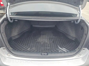 2016 Honda Accord Sedan EX-L - miniatura 16
