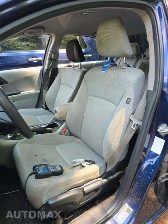 2016 Honda Accord Sedan LX - miniatura 6