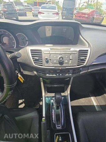 2016 Honda Accord Sedan LX - miniatura 10