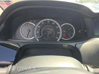 2016 Honda Accord Sedan LX – miniatura 6