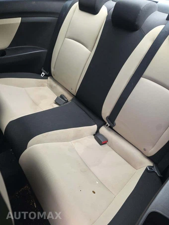 2016 Honda Civic Coupe LX-P – miniatura 13