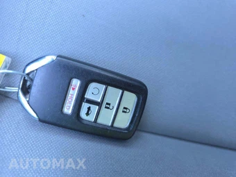 2016 Honda Civic Coupe LX-P - miniatura 8