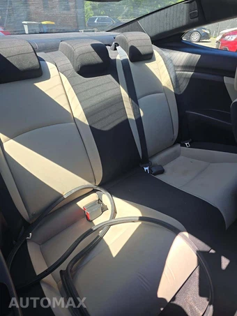 2016 Honda Civic Coupe LX-P - miniatura 16
