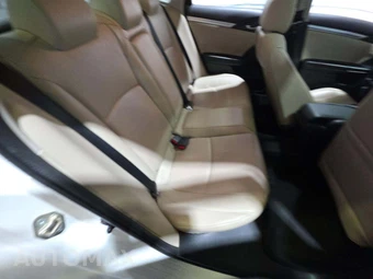 2016 Honda Civic Sedan EX-L - miniatura 16