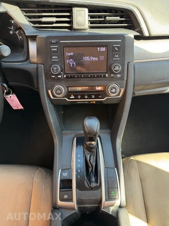 2016 Honda Civic Sedan LX - miniatura 9