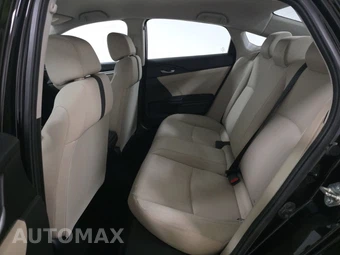2016 Honda Civic Sedan LX - miniatura 13