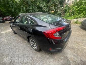 2016 Honda Civic Sedan LX - miniatura 4