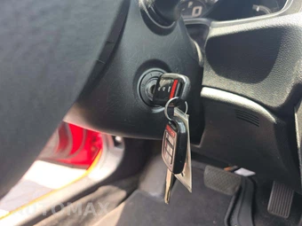 2016 Honda Civic Sedan LX - miniatura 8