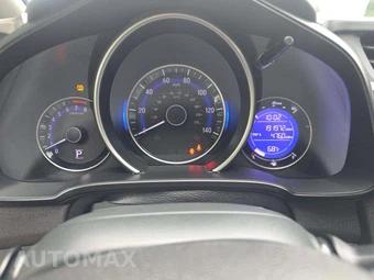 2016 Honda Fit LX – miniatura 9
