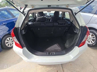 2016 Honda Fit LX – miniatura 14