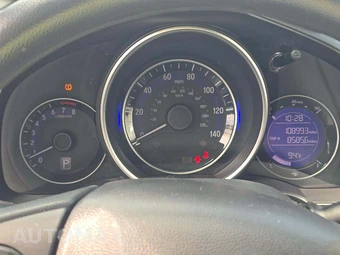 2016 Honda Fit LX – miniatura 9