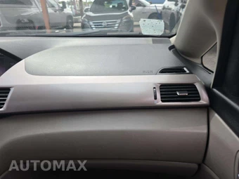 2016 Honda Odyssey EX-L 118.1" WB - miniatura 20