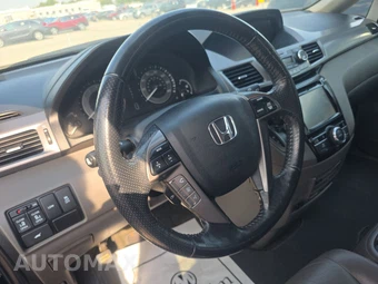 2016 Honda Odyssey EX-L 118.1" WB - miniatura 10