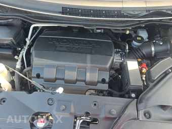 2016 Honda Odyssey EX-L 118.1" WB - miniatura 16