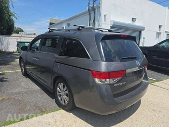 2016 Honda Odyssey EX-L 118.1" WB - miniatura 2
