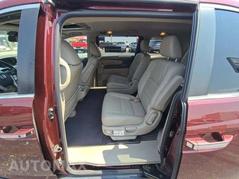 2016 Honda Odyssey EX-L 118.1" WB - miniatura 10