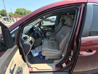 2016 Honda Odyssey EX-L 118.1" WB - miniatura 3