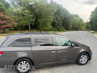 2016 Honda Odyssey EX-L 118.1" WB - miniatura 4