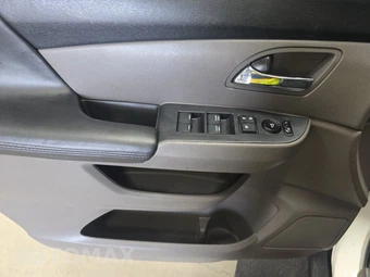 2016 Honda Odyssey EX-L 118.1" WB - miniatura 9