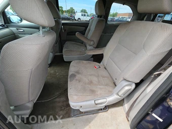 2016 Honda Odyssey LX 118.1" WB - miniatura 13