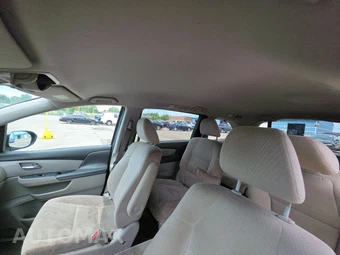 2016 Honda Odyssey LX 118.1" WB - miniatura 19