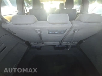 2016 Honda Odyssey SE 118.1" WB - miniatura 17