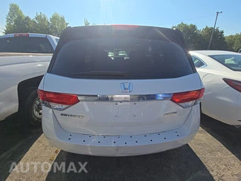 2016 Honda Odyssey SE 118.1" WB - miniatura 5