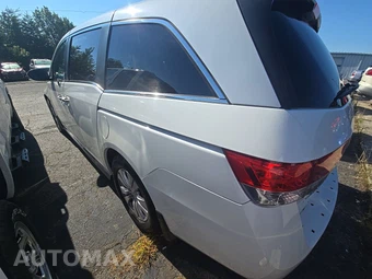 2016 Honda Odyssey SE 118.1" WB - miniatura 6