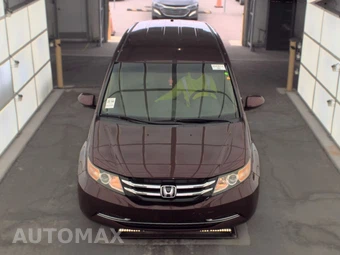2016 Honda Odyssey SE 118.1" WB - miniatura 2