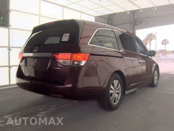 2016 Honda Odyssey SE 118.1" WB - miniatura 4