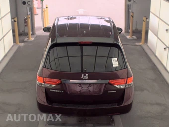 2016 Honda Odyssey SE 118.1" WB - miniatura 5