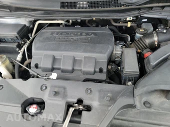 2016 Honda Odyssey SE 118.1" WB - miniatura 16