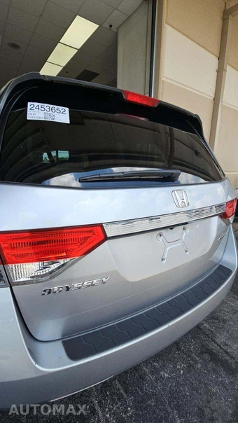 2016 Honda Odyssey SE 118.1" WB - miniatura 27