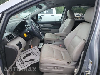 2016 Honda Odyssey SE 118.1" WB - miniatura 7