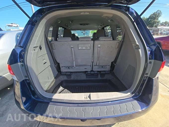 2016 Honda Odyssey SE 118.1" WB - miniatura 15