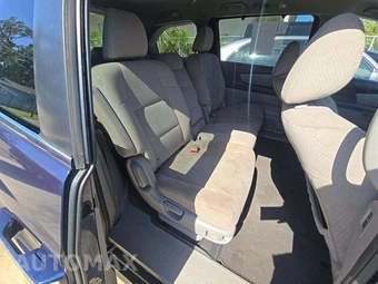 2016 Honda Odyssey SE 118.1" WB - miniatura 17