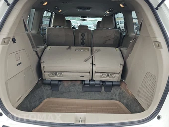 2016 Honda Odyssey SE 118.1" WB - miniatura 17