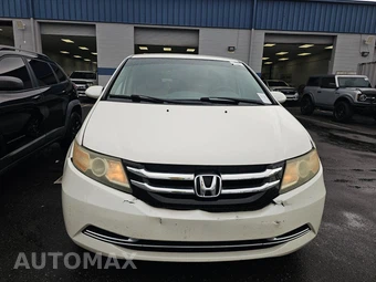 2016 Honda Odyssey SE 118.1" WB - miniatura 2