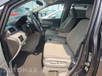 2016 Honda Odyssey SE 118.1" WB - miniatura 7