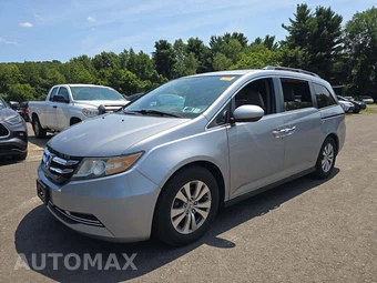 2016 Honda Odyssey SE 118.1" WB