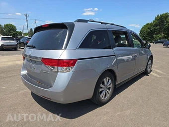 2016 Honda Odyssey SE 118.1" WB - miniatura 3