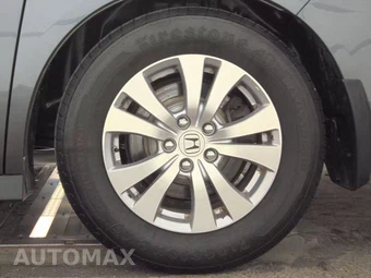 2016 Honda Odyssey SE 118.1" WB - miniatura 12